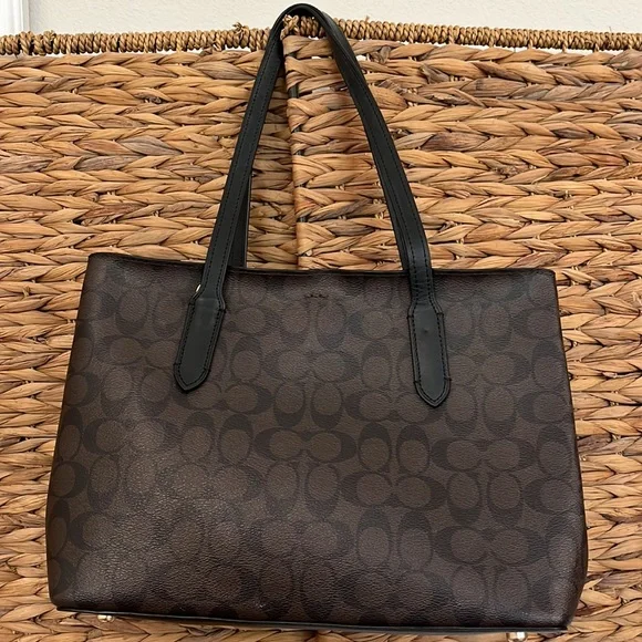 COACH EUC Gallery Tote in Signature Canvas - Cocoa brown & black - Picture 2 of 6
